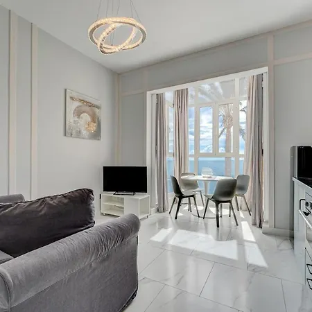Apartamento First Line With An Ocean View *